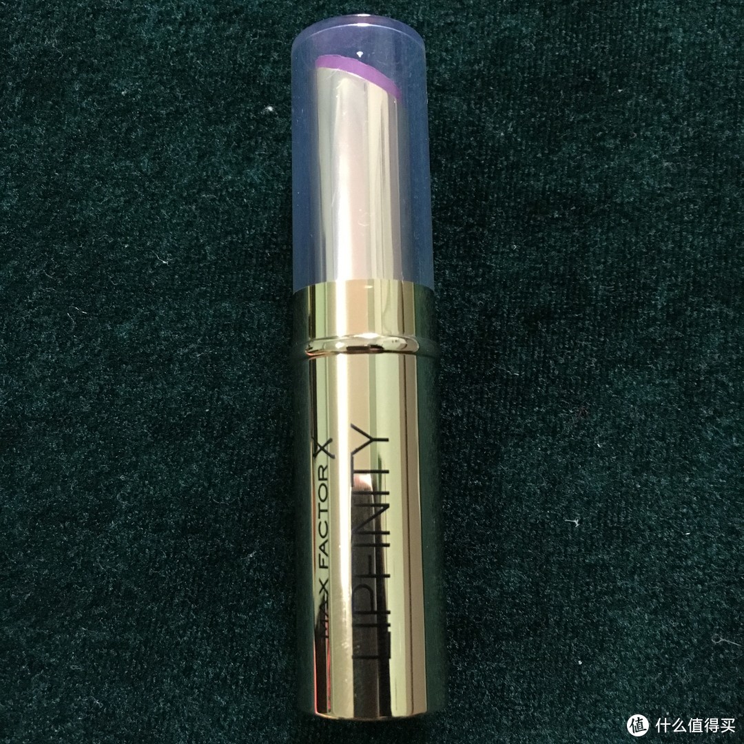 -【轻众测】大妈家の初~初~初体验--MAXFACTOR 蜜丝佛陀 恒彩润泽锁色唇膏（颜色随机）