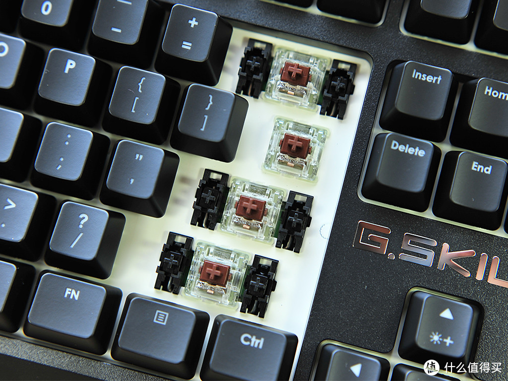炫彩升级：芝奇RIPJAWS KM570 RGB 机械式键盘（茶轴）试用分享