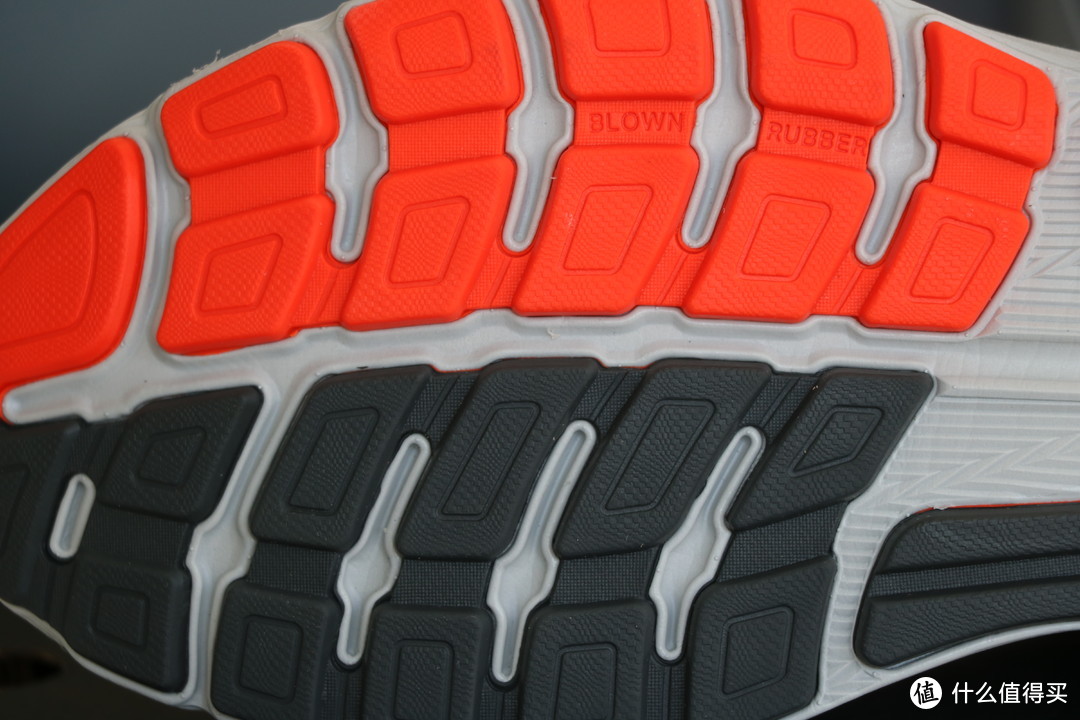 为跑步而生——UNDER ARMOUR 安德玛 SpeedForm系列跑鞋套装