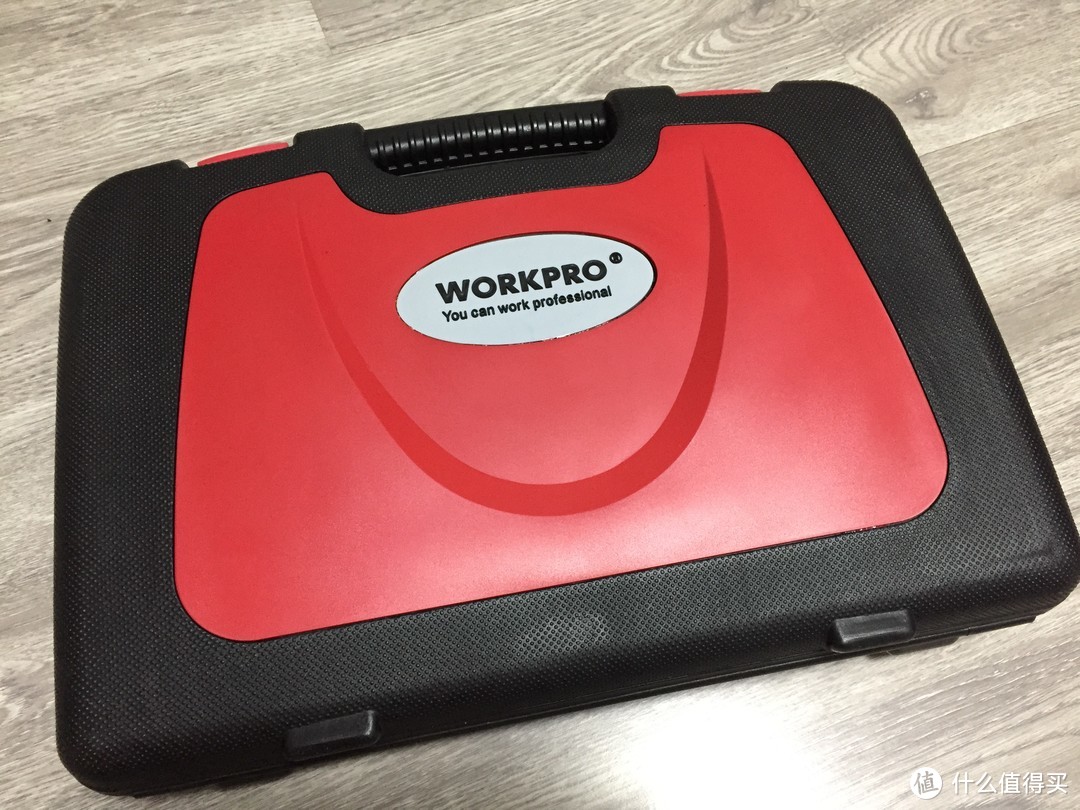 一套适合家用的简洁便携工具箱（WORKPOR）