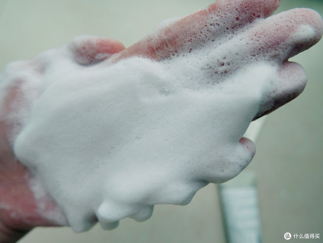 泡沫细腻硬挺