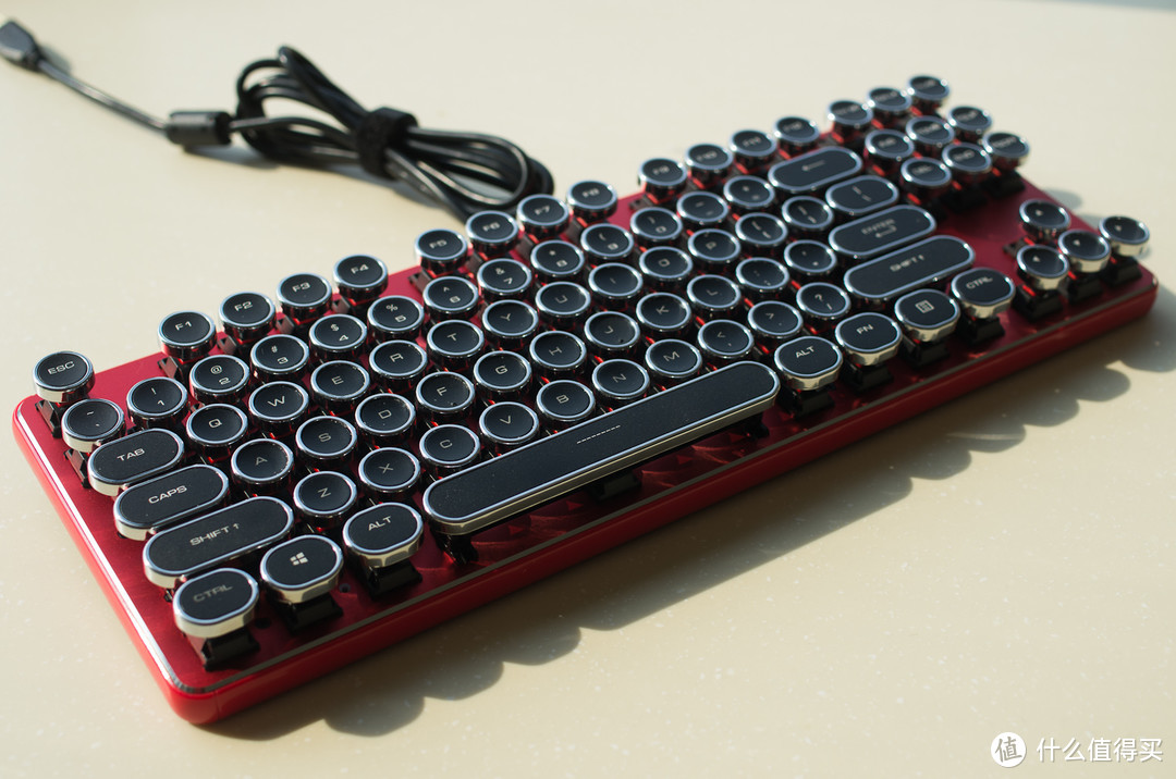 红得不够法拉利的高斯GK87法拉利标准版机械键盘(红轴)