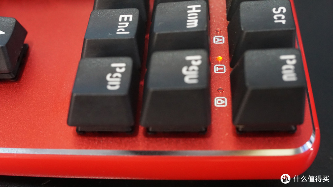 那一抹漂亮的红——GANSS GK87 法拉利标准版 机械键盘 体验报告