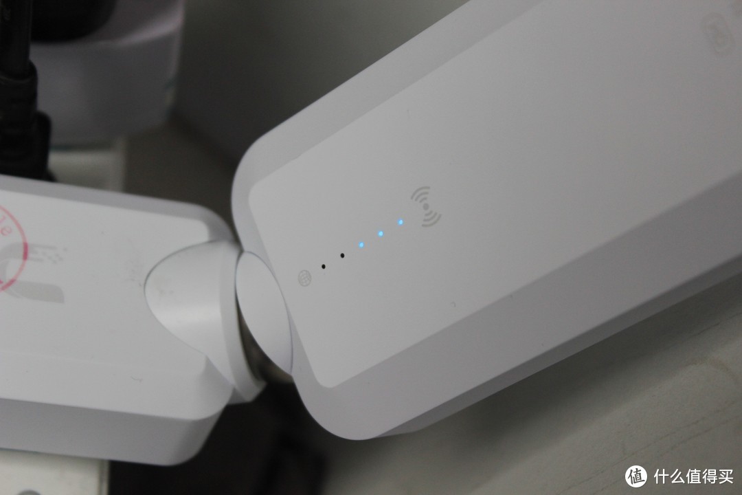 看着漂亮、用着靠谱——UBNT AmpliFi 家用级路由套件 试用评测