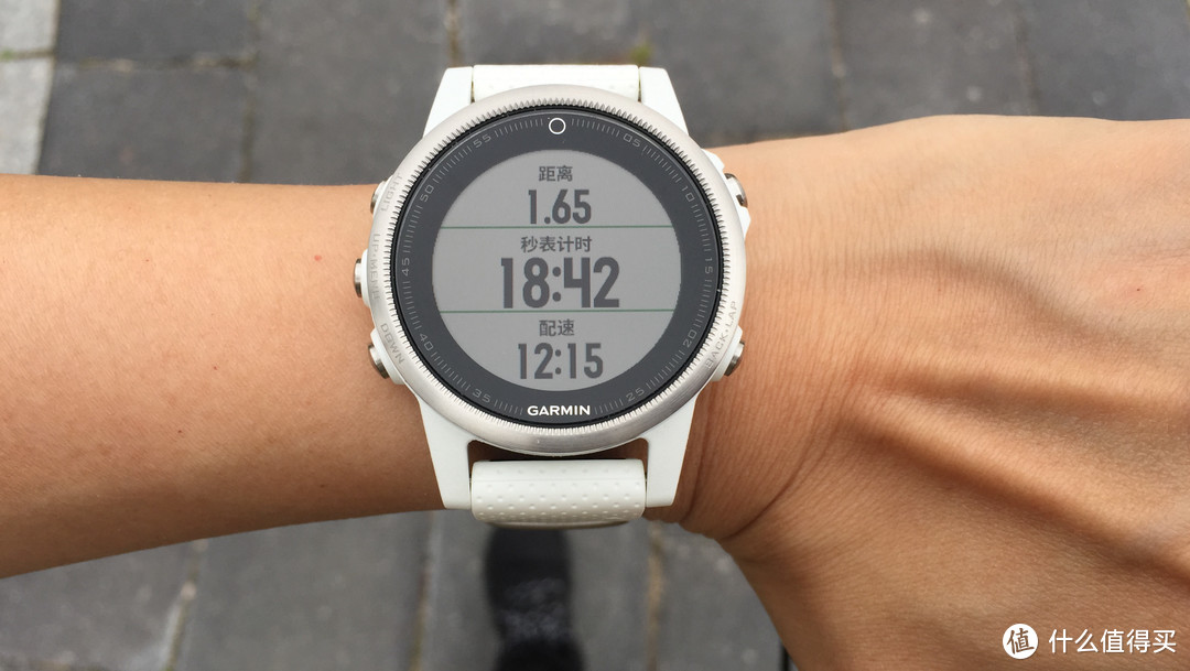 户外运动全能腕表 GARMIN Fenix 5S —— 刚柔并济 | 智能有型