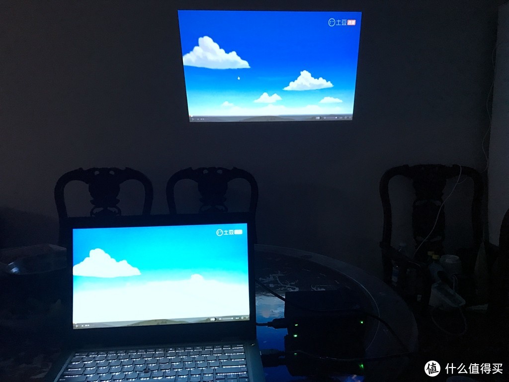 极致便携 模块化的魔力，测投影仪中的超极本--ThinkPad Stack 智能魔方投影仪