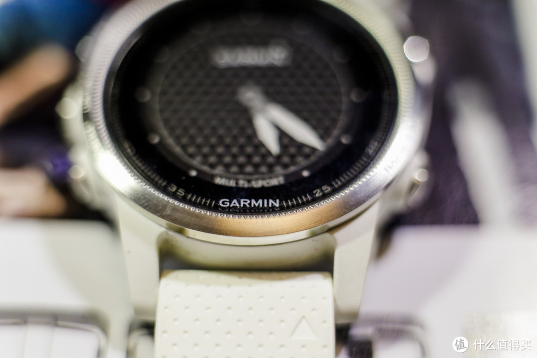 小巧精致的运动全能王----Garmin/佳明 fēnix 5S手表评测