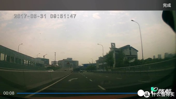 行车小伴侣:e路航 小度 智能行车记录仪