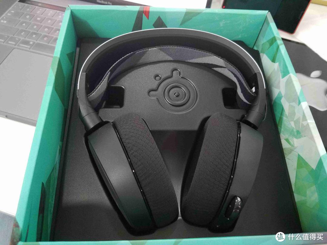 西伯利亚后的寒潮——SteelSeries 赛睿 Arctis 赛冰7 电竞耳机众测报告