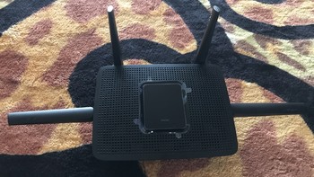 何为三频？LINKSYS EA8300 路由器评测