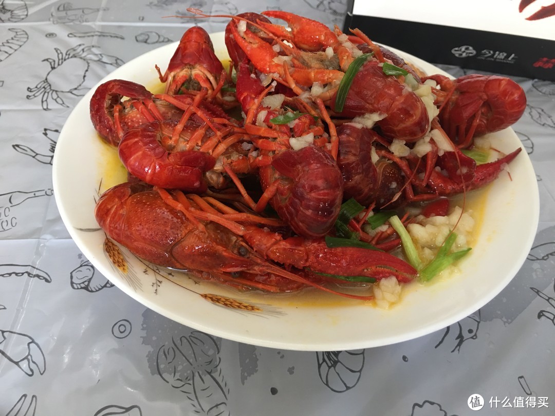 夏季最流行的美食：今锦上蒜蓉味龙虾开箱烹饪