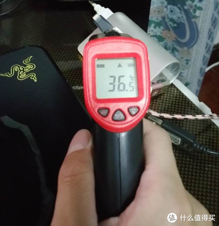 手机扩展哪家强？闪迪128GB 欣享苹果手机U盘