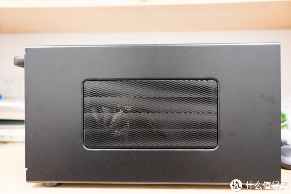 掌控雷电?—— AKiTiO Node -Thunderbolt 3外置显卡转接盒十字评测
