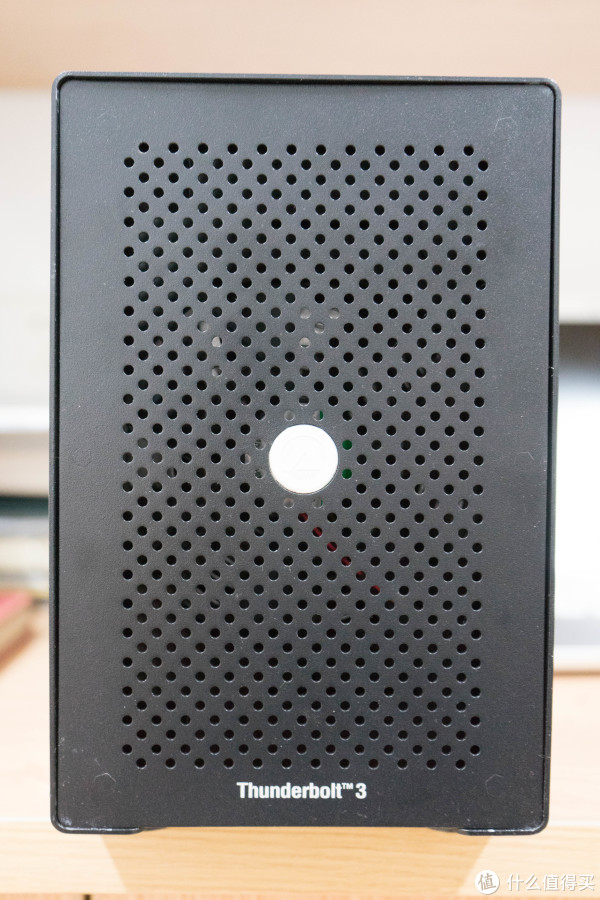 掌控雷电?—— AKiTiO Node -Thunderbolt 3外置显卡转接盒十字评测