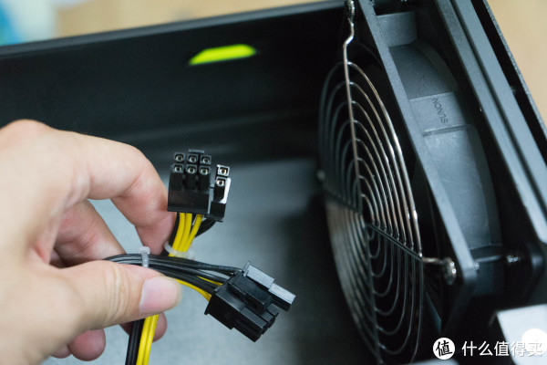 掌控雷电?—— AKiTiO Node -Thunderbolt 3外置显卡转接盒十字评测