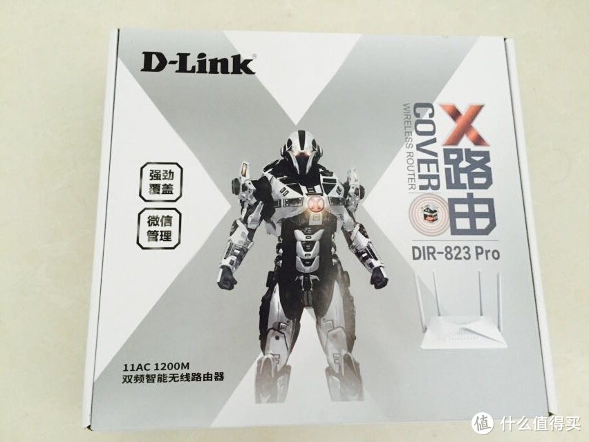 轻奢靓丽而简单适用的D-Link DIR-823pro无线智能路由器