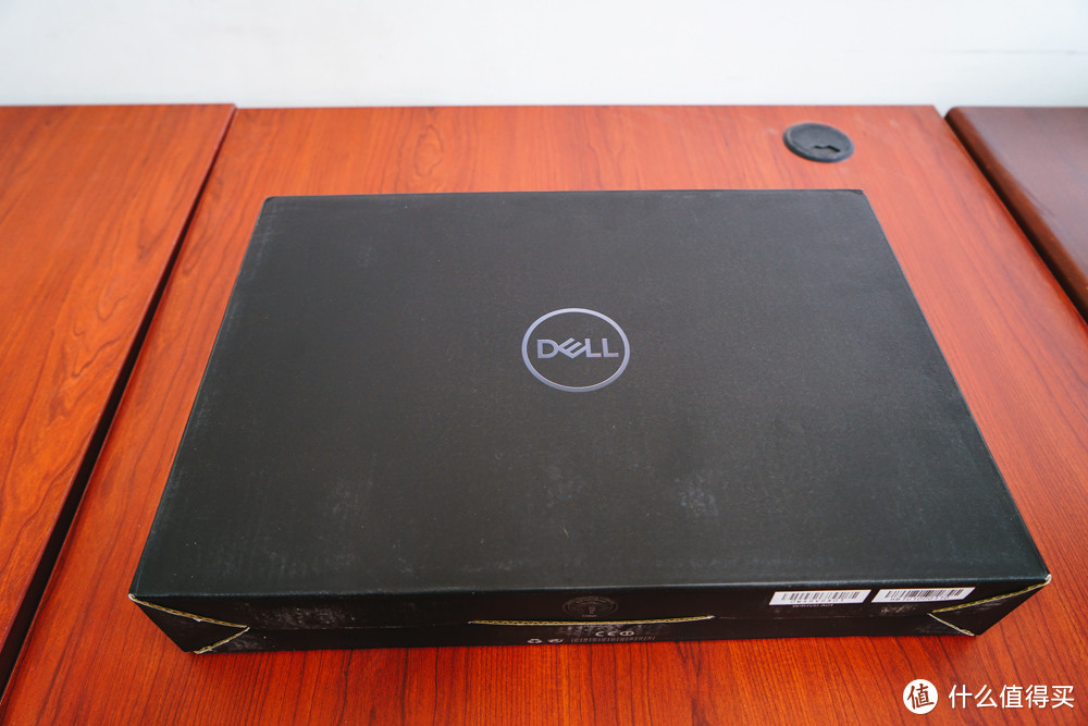 DELL 戴尔 XPS15-9560-R1645 2017款新品 开箱