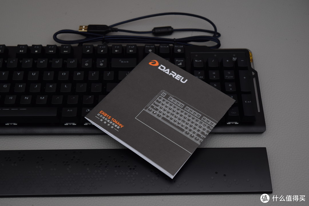 Dareu 达尔优 EK815 BOX轴键盘开箱与一周体验
