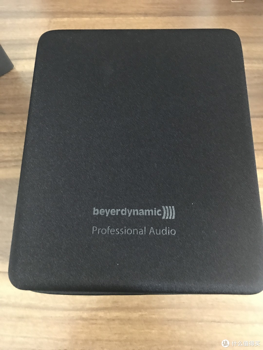 夏天太热，听说音乐也分冷暖，拜亚冷声能降温？ — beyerdynamic 拜亚动力 DT1770 PRO 头戴式耳机 开箱