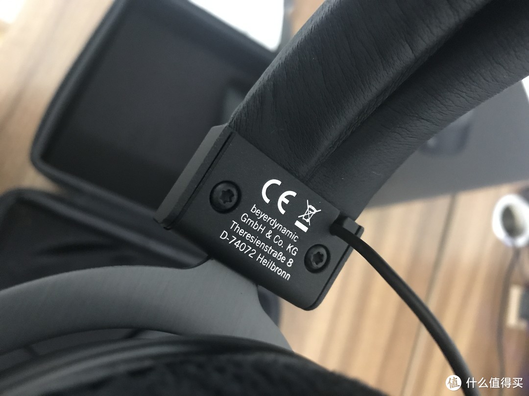 夏天太热，听说音乐也分冷暖，拜亚冷声能降温？ — beyerdynamic 拜亚动力 DT1770 PRO 头戴式耳机 开箱