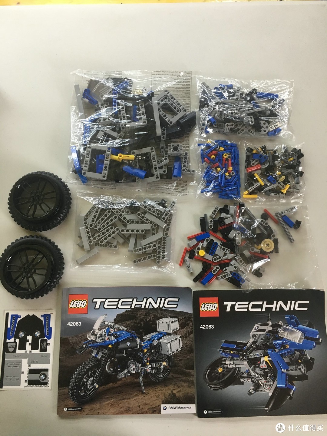 LEGO 乐高 Techinc 科技系列 42063 宝马 R 1200 GS Adventure摩托车