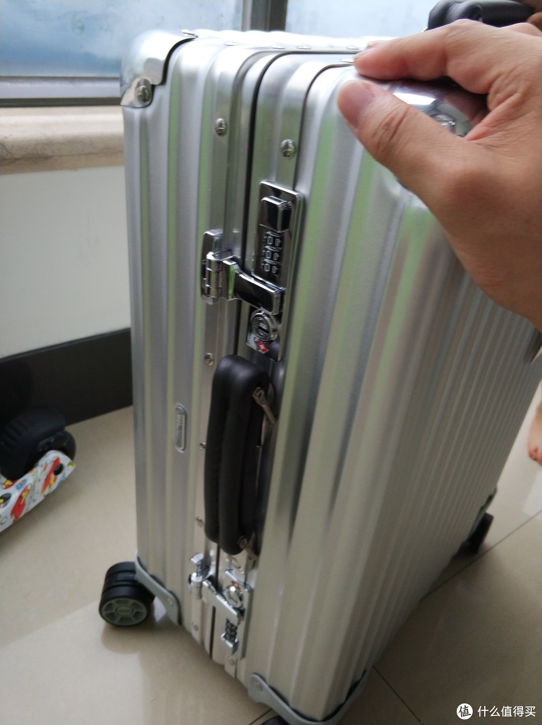 来自中信的关爱：RIMOWA 日默瓦 CLASSIC FLIGHT系列 971.53 登机箱 晒单