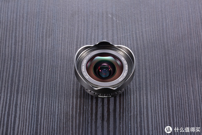 手机镜头正面照