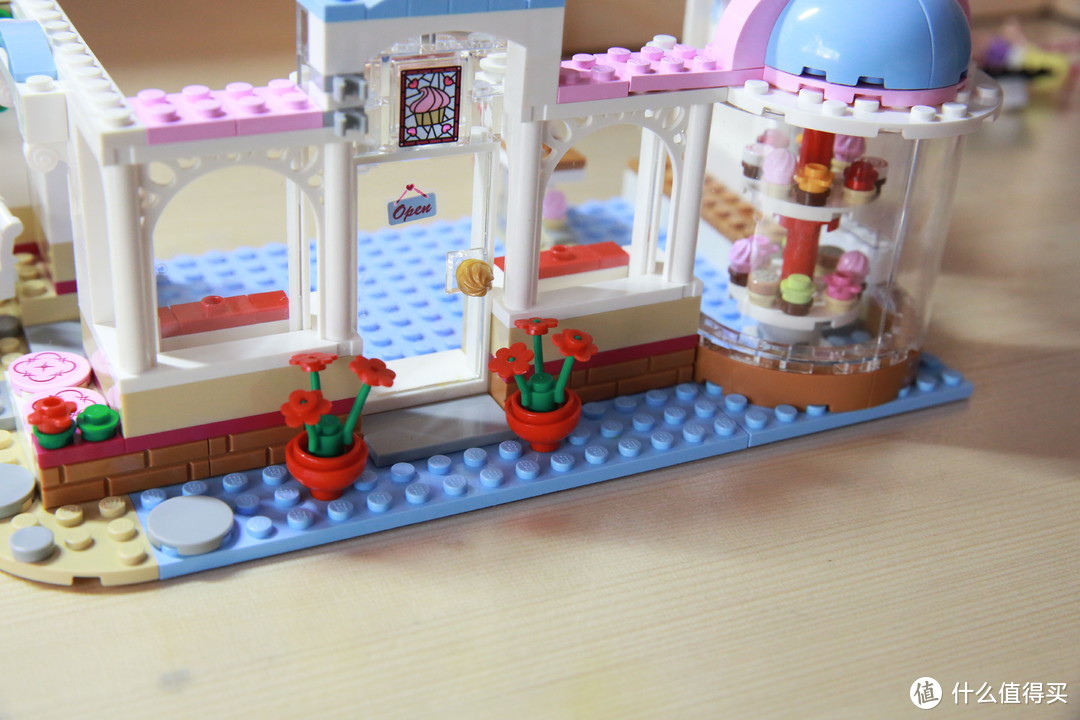 女孩们的最爱 — LEGO 乐高 Friends系列 41119 心湖城纸杯蛋糕咖啡厅 晒单