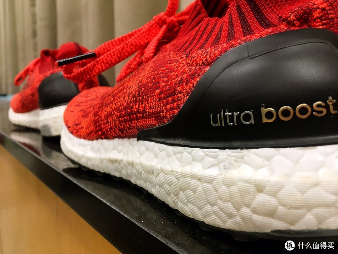 #原创新人# 炎炎夏日里的一抹红色澎湃 — 半年adidas 阿迪达斯 Ultra boost Uncaged 跑步鞋 体验