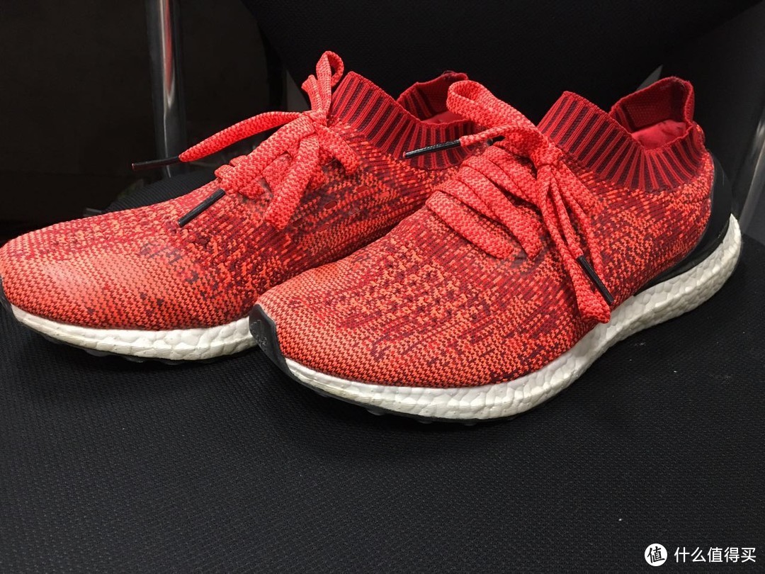 #原创新人# 炎炎夏日里的一抹红色澎湃 — 半年adidas 阿迪达斯 Ultra boost Uncaged 跑步鞋 体验