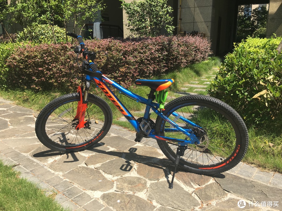 鸡年吉晒单 篇七:给孩子的生日礼物totem 图腾1100d-24山地车