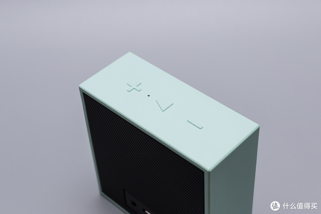 #本站首晒#不能画画的闹钟不是好音箱：DIVOOM Timebox mini 简测