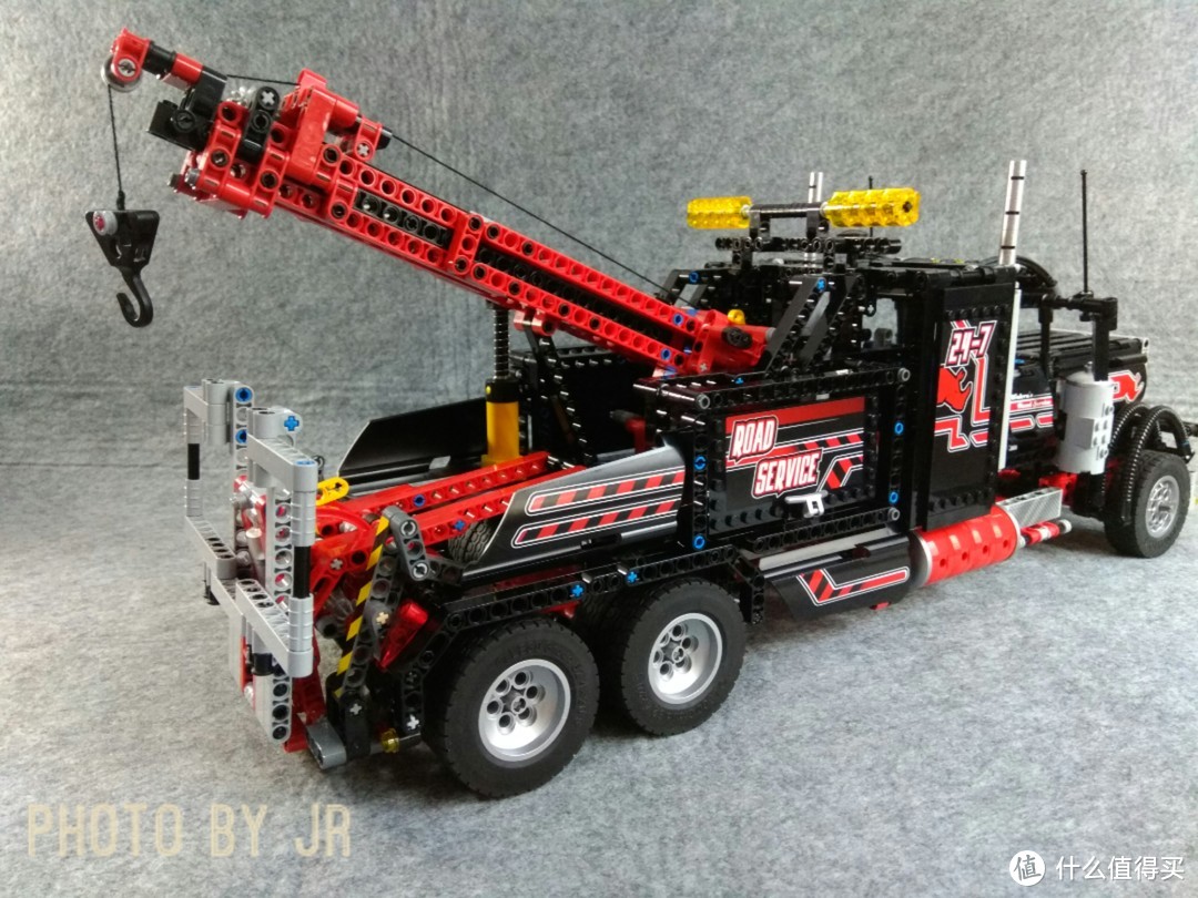 擎天柱，就决定是你了！ LEGO 科技组8285 A模式重型美式拖车