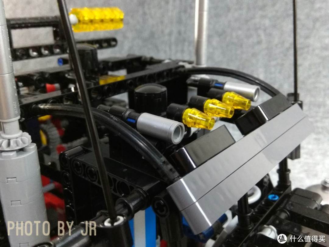 擎天柱，就决定是你了！ LEGO 科技组8285 A模式重型美式拖车