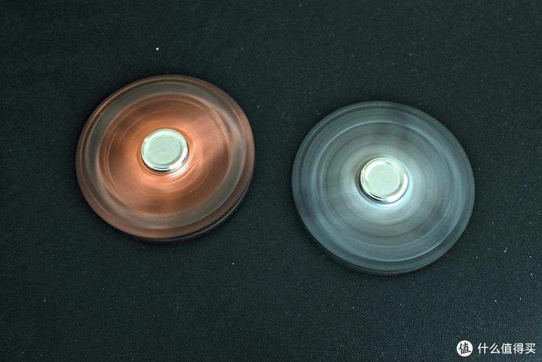 MAXACE“仙女座”指尖陀螺铝合金款与钛合金款对比评测