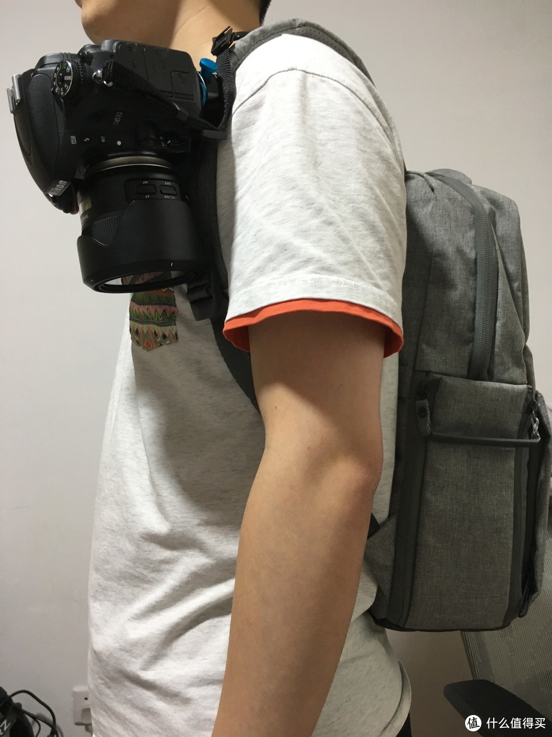 年轻人的第一款出街摄影包-宜丽客双肩旅行摄影包评测