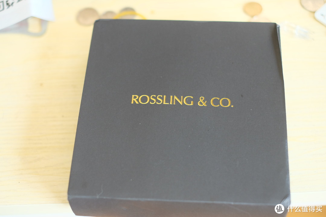 女王送的礼物 — Rossling &Co. 白盘蓝针40mm机械表，内有喵星人