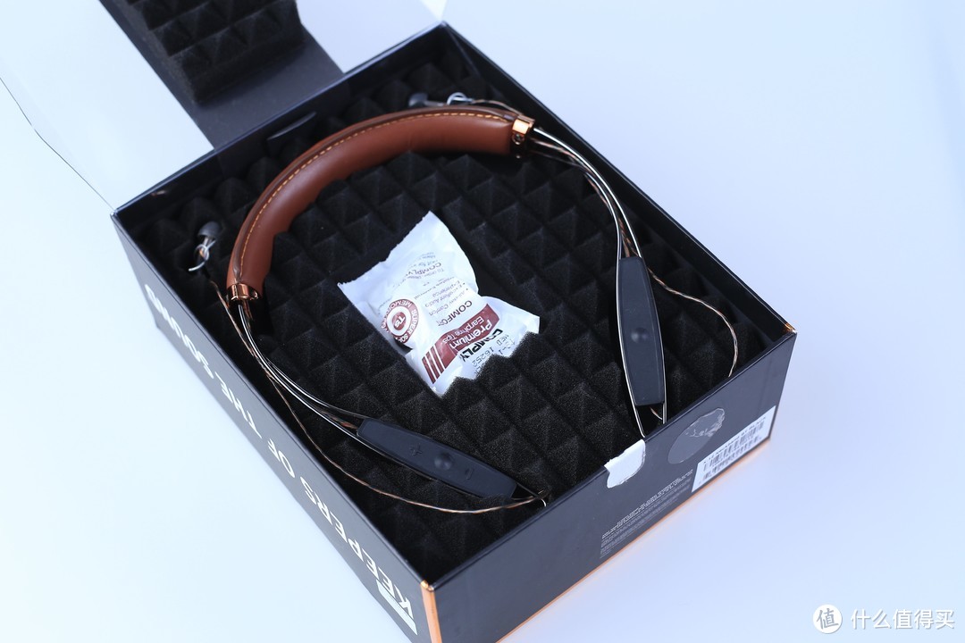 精致复古风，蓝牙也HiFi——杰士 X12 Neckband 蓝牙耳塞