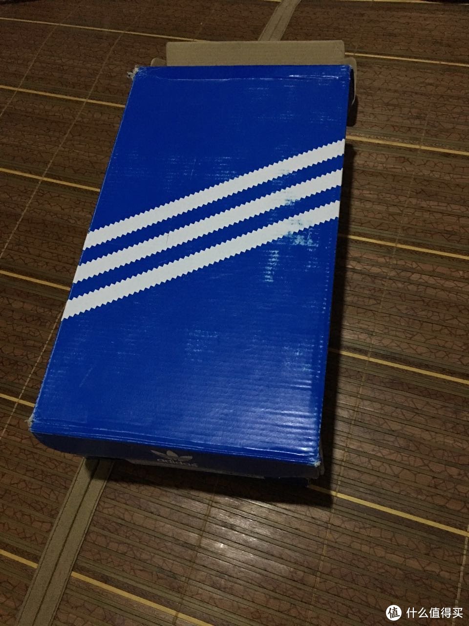 #原创新人# “鞋领风骚” — adidas 阿迪达斯三叶草 小白鞋BA7443 简单开箱