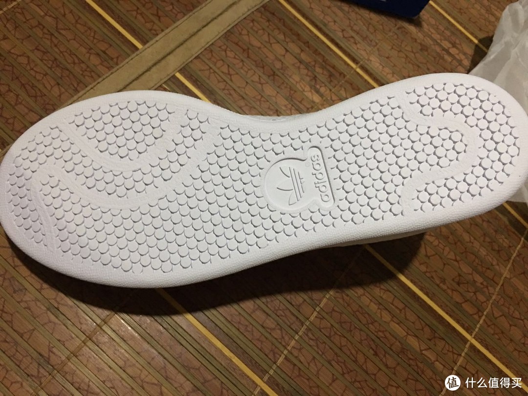 #原创新人# “鞋领风骚” — adidas 阿迪达斯三叶草 小白鞋BA7443 简单开箱