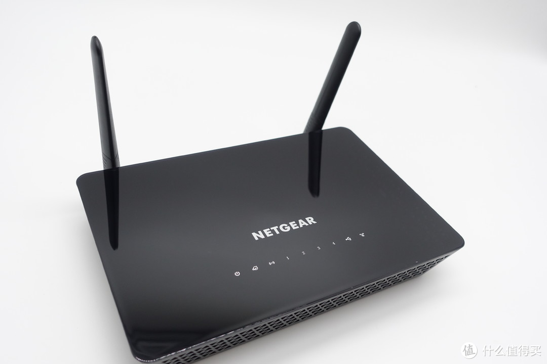 只是一个路由器 — NETGEAR 美国网件 R6220 1200M无线路由器开箱