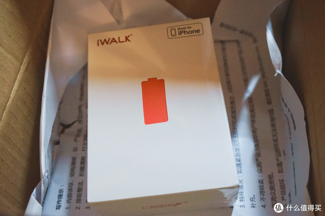 我觉得ok —— 一插就来电 iWALK 爱沃可 MFi 口袋充电宝 评测