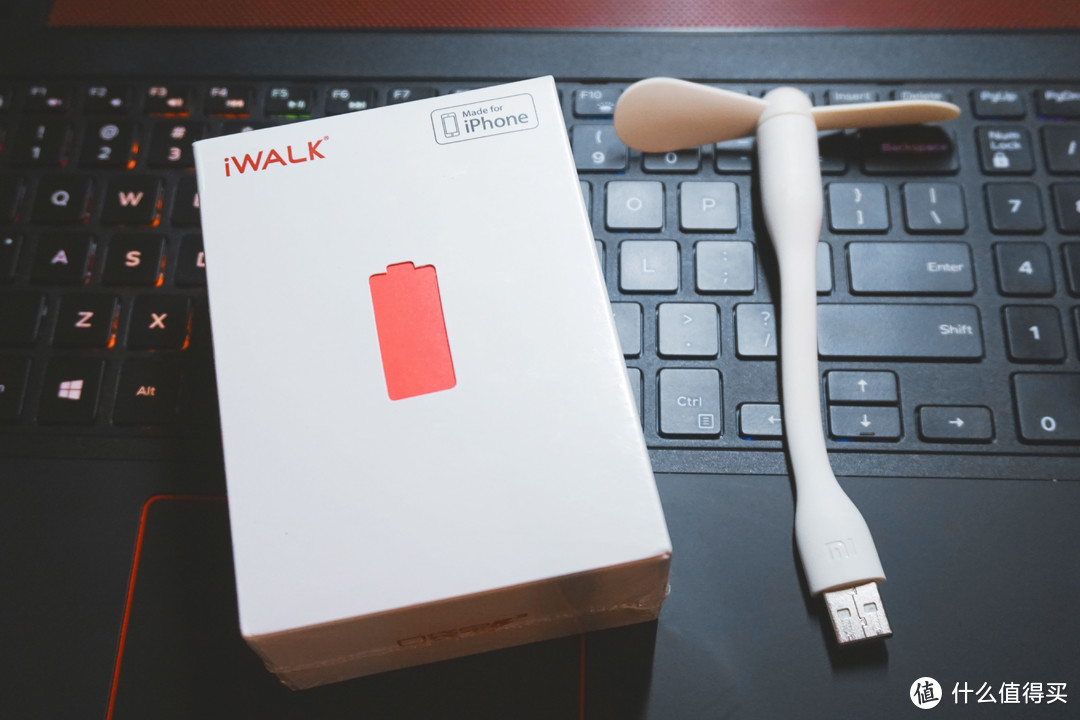 我觉得ok —— 一插就来电 iWALK 爱沃可 MFi 口袋充电宝 评测