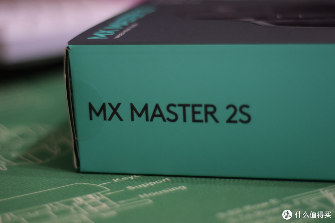 -MX MASTER 2S办公旗舰与游戏旗舰G900之间该如何选择。