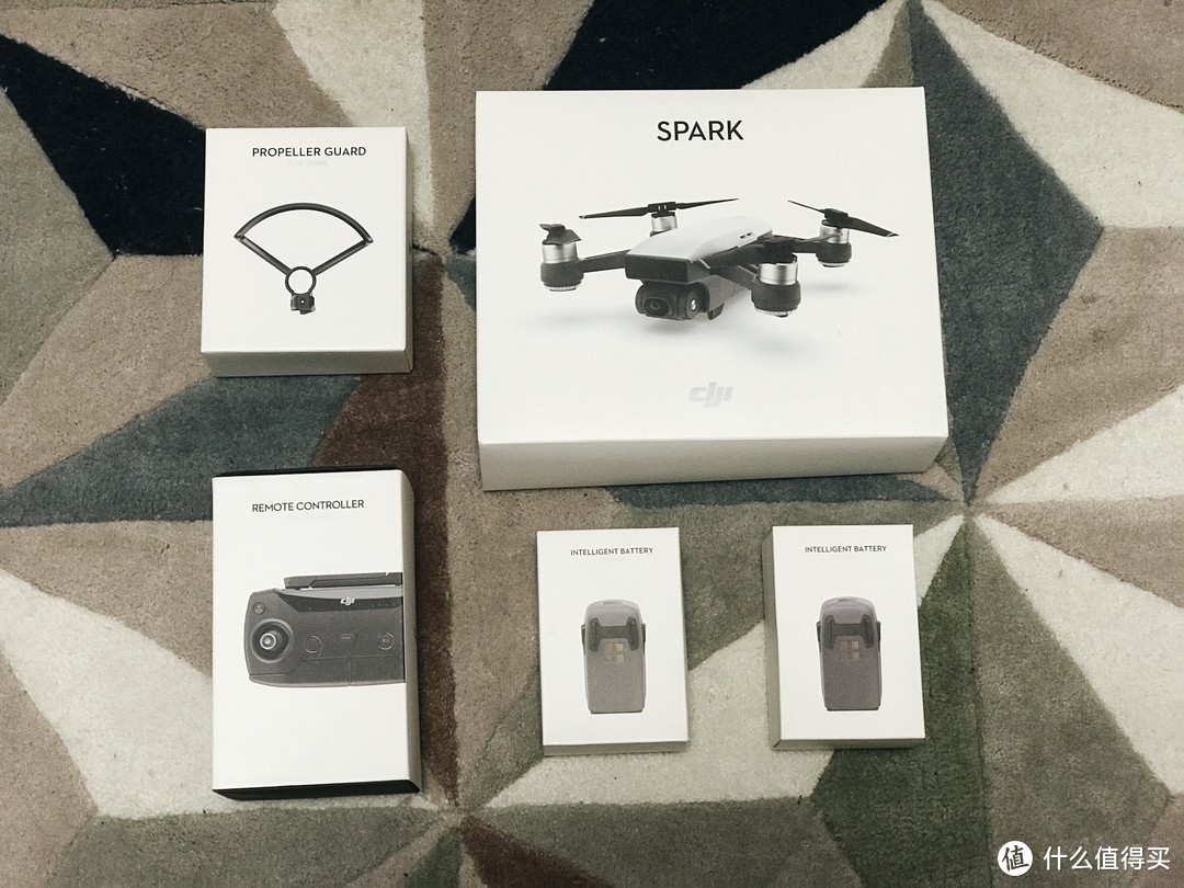 大疆！你真的不打算给其他厂家留条活路吗？？？-到底买不买，DJI SPARK 晓 无人机全方位体验&解惑