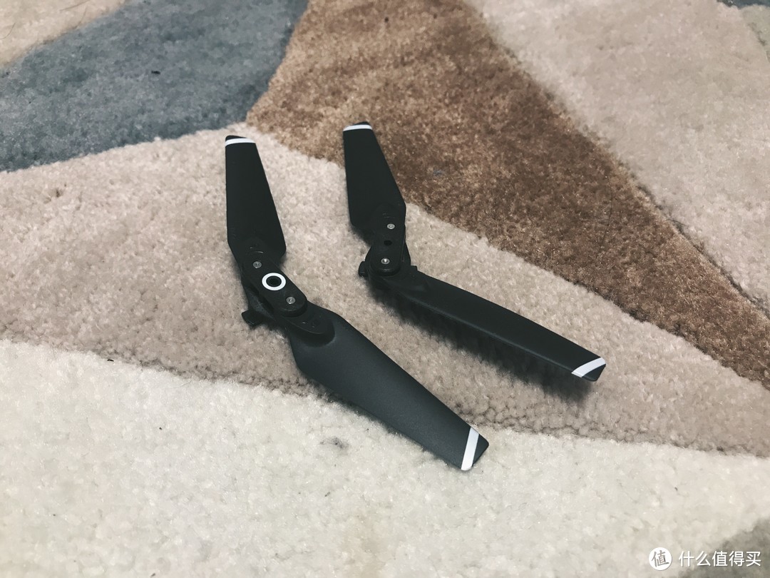 大疆！你真的不打算给其他厂家留条活路吗？？？-到底买不买，DJI SPARK 晓 无人机全方位体验&解惑