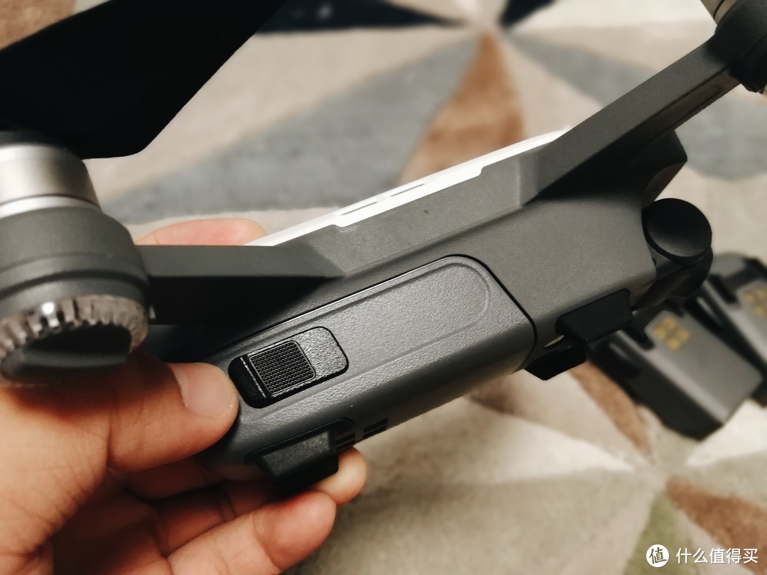 大疆！你真的不打算给其他厂家留条活路吗？？？-到底买不买，DJI SPARK 晓 无人机全方位体验&解惑