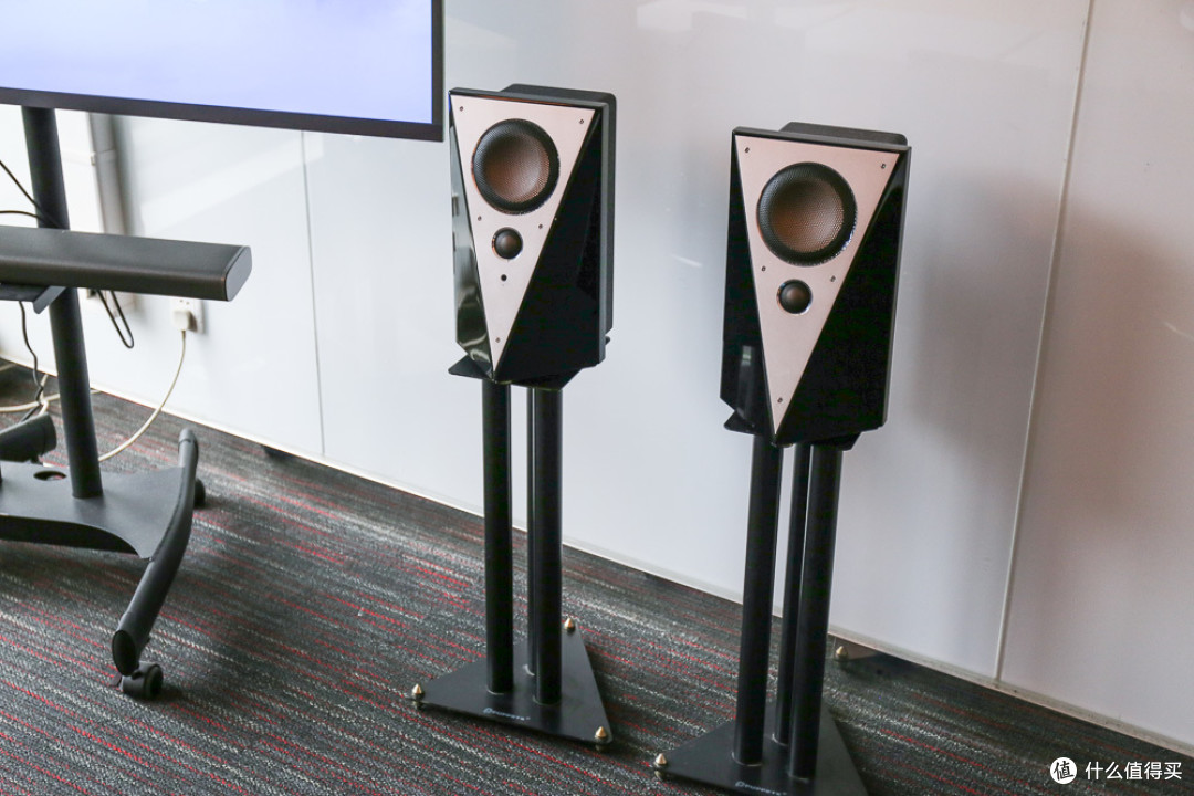 颜值与声俱来惠威t200mkii无线有源音箱