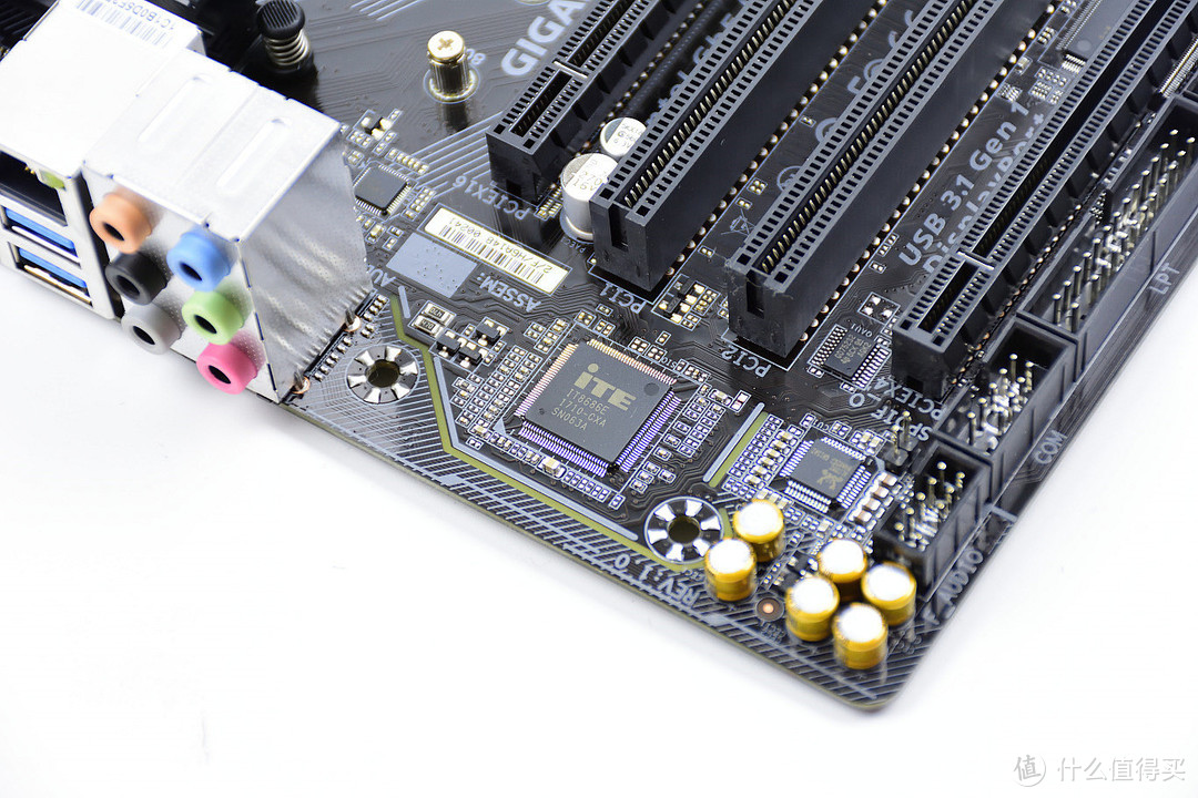 解析一套五千元的级配置——Core i3 7100 + Radeon RX580 8G 开箱装机与思考