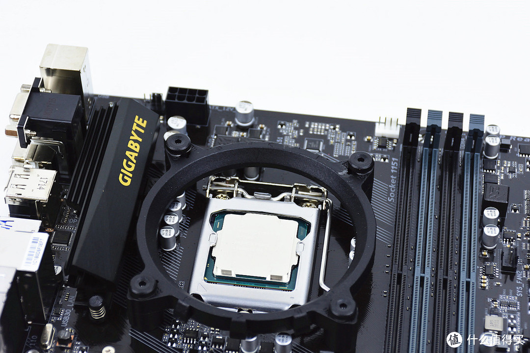 解析一套五千元的级配置——Core i3 7100 + Radeon RX580 8G 开箱装机与思考